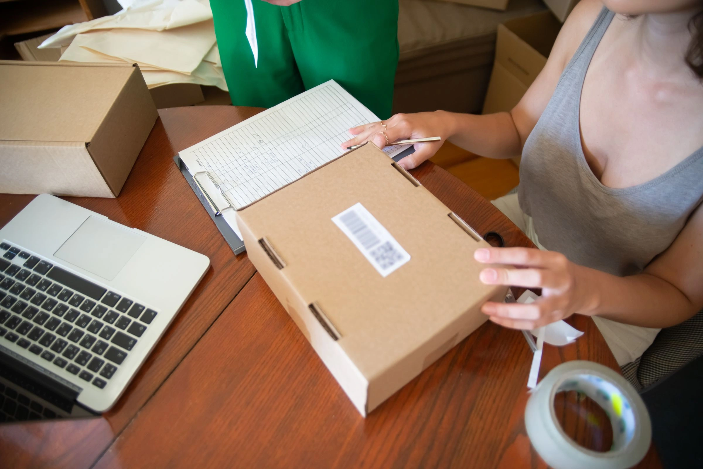 Checking an order against a packing list